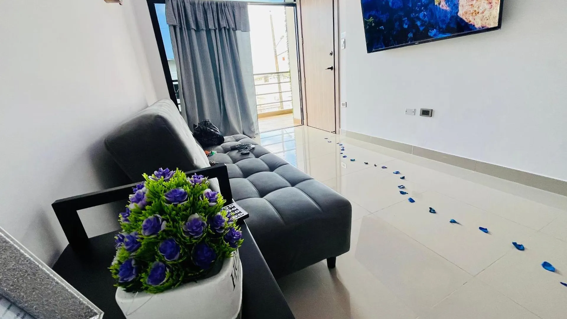 Suite Jacuzzi - Piso 2 - A 10Min Consulado Americano Guayaquil